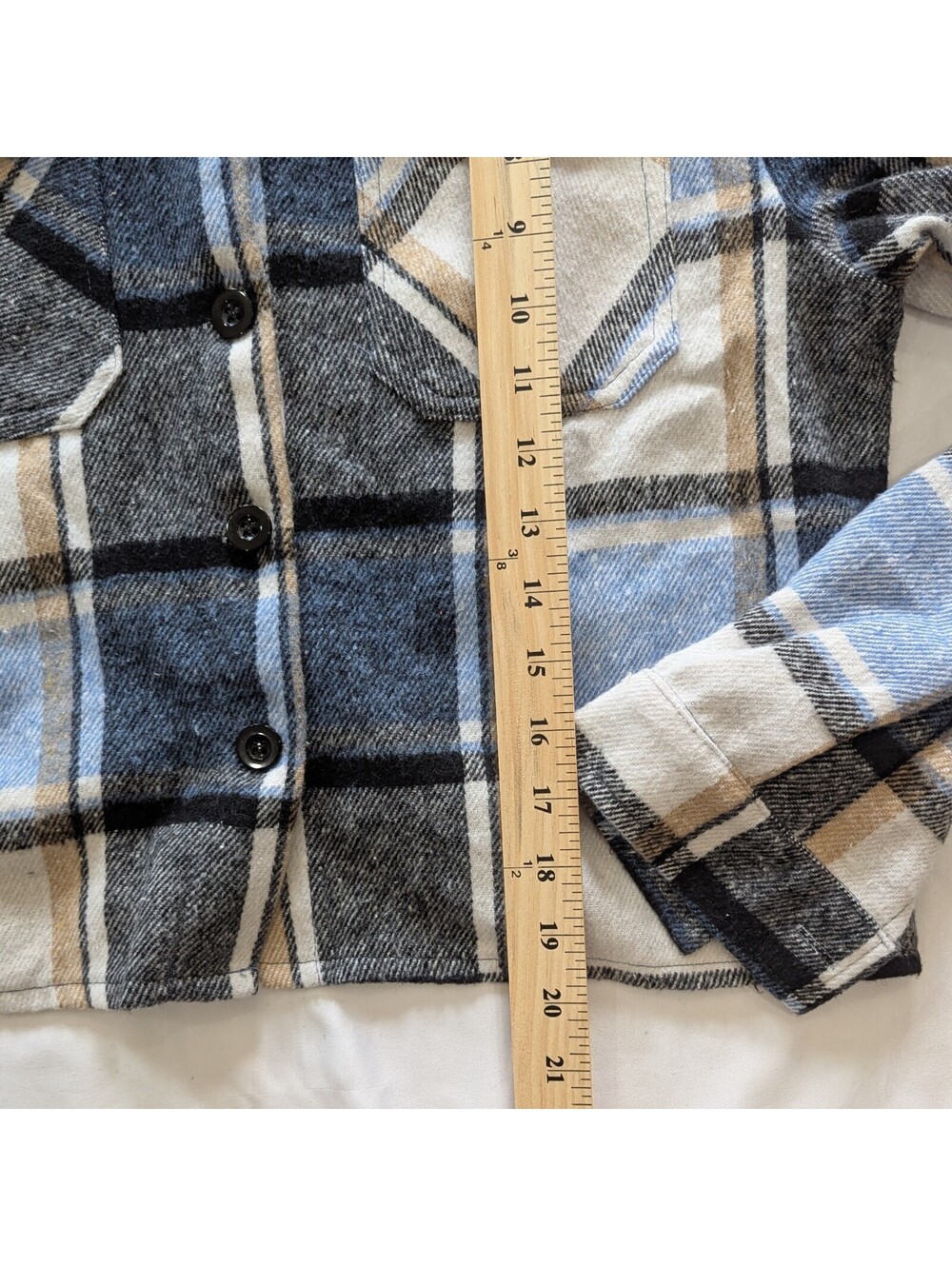 Shawnda Womens Cropped Plaid Flannel Shacket Jacket Small S Blue Tan Button Down - Picture 5 of 9